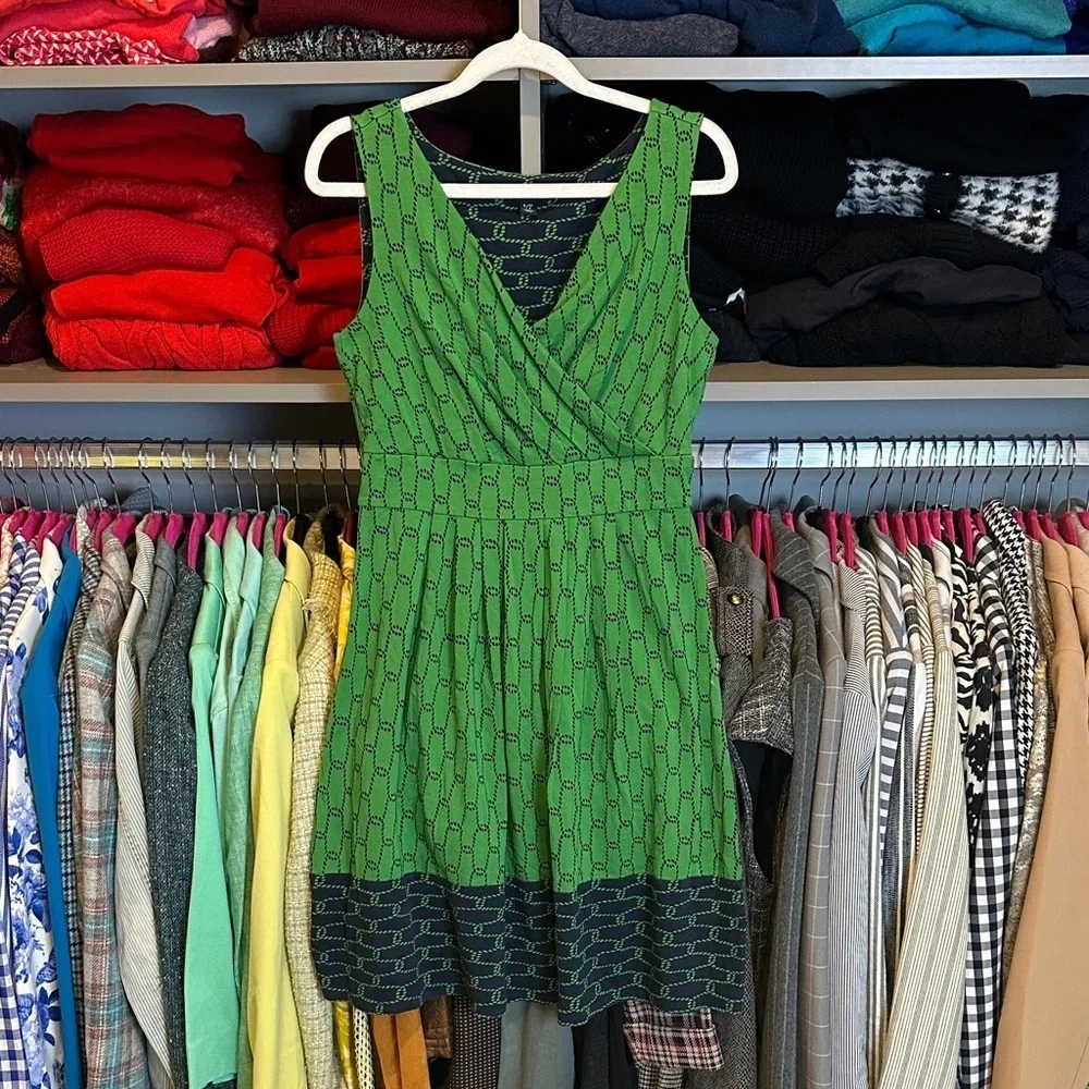 Lands’ End green/navy print sleeveless v neck dress size SP